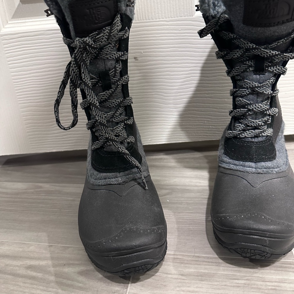 The North Face Women's Gray Winter Boots